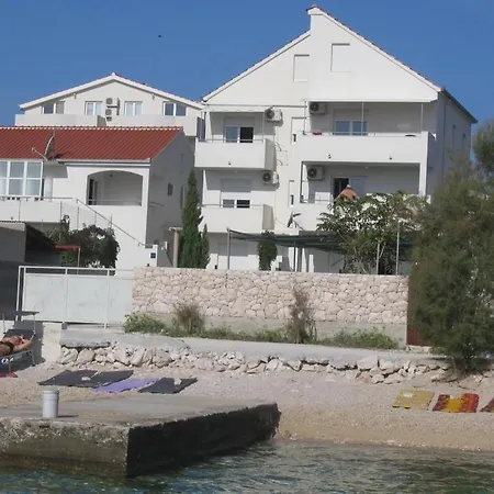 In With Seaview, Balcony, Air Condition, Wifi Sevid