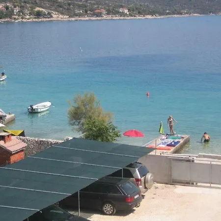 Apartmán In With Seaview, Balcony, Air Condition, Wifi