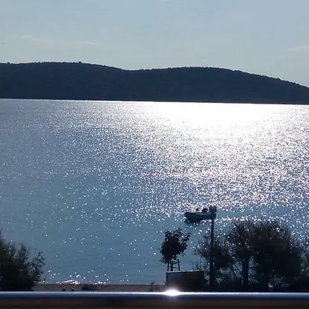 In With Seaview, Balcony, Air Condition, Wifi Apartmán *